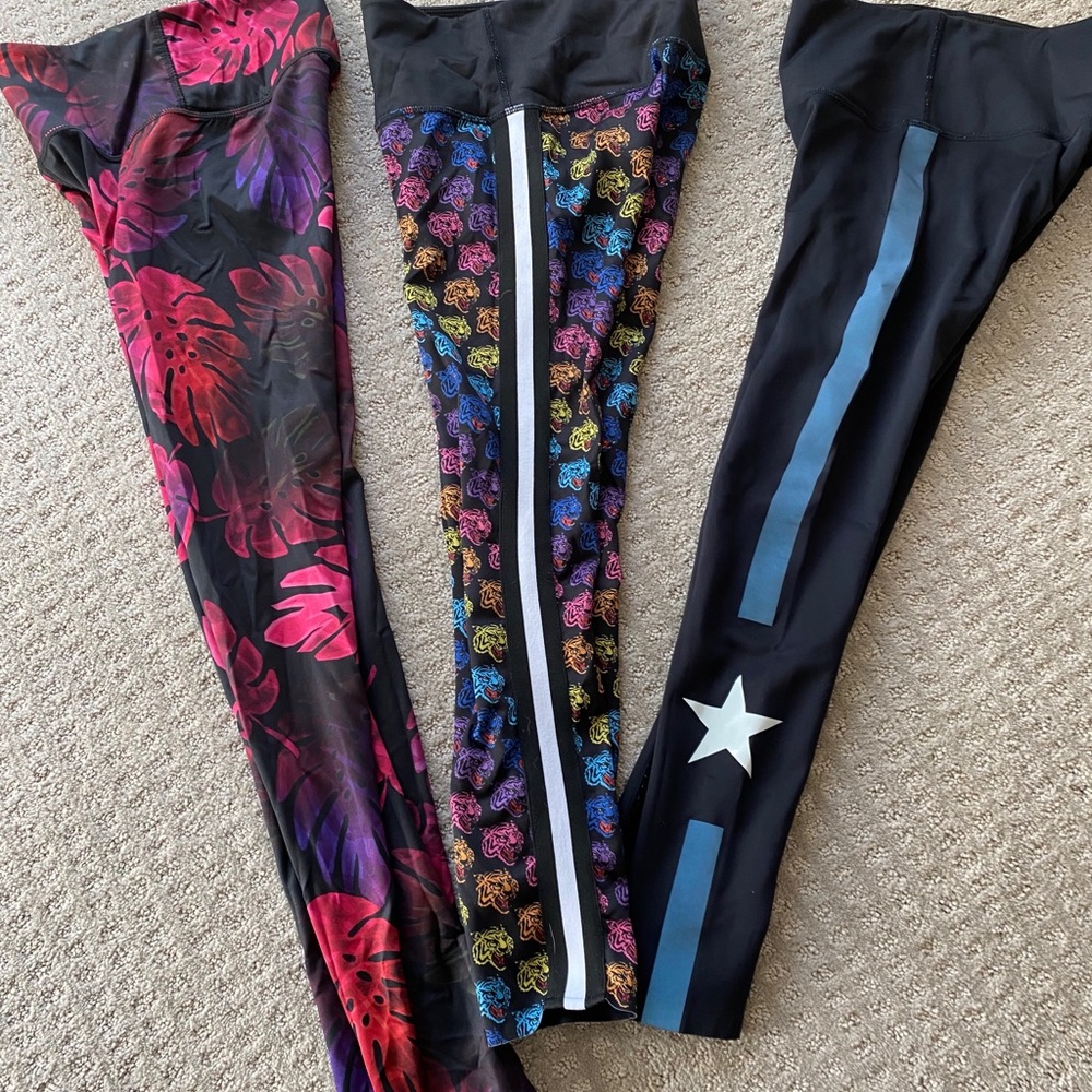 Three pair xs Noli Yoga leggings